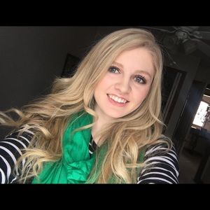 Meet your Posher, Claire